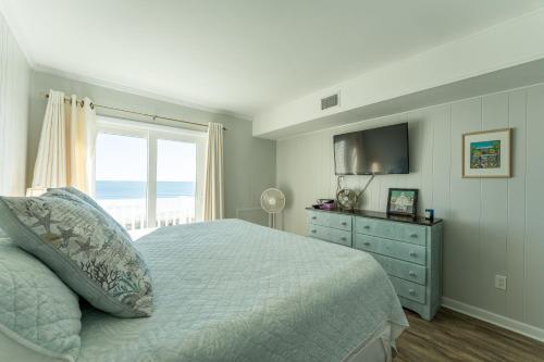 Charming Ocean-view Condo at Ocean Pier 3 photo 17