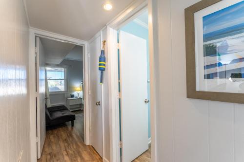 Charming Ocean-view Condo at Ocean Pier 3 photo 21