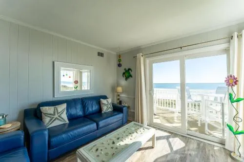 Charming Ocean-view Condo at Ocean Pier 3 photo 1