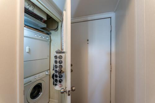Charming Ocean-view Condo at Ocean Pier 3 photo 29