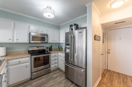 Charming Ocean-view Condo at Ocean Pier 3 photo 27