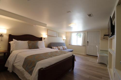 Ένα ή περισσότερα κρεβάτια σε δωμάτιο στο Victoria Gorge Waterway Vacation Home