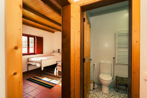 Koupelna v ubytování MONTE DA RAPOSINHA Enoturismo, Montargil