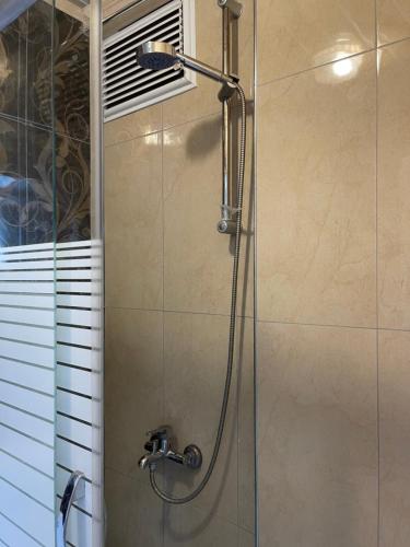 Kylpyhuone majoituspaikassa Bursa Malkoc Hotel