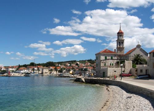 Pirka - apt w terrace & sea view 2 min to beach