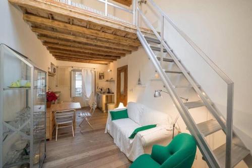 En eller flere senge i et værelse på New Museo Arte Orientale