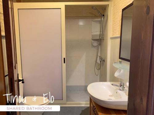 a bathroom with a shower and a sink at Ta'Ruzar Farmhouse in Xagħra