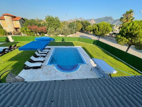 Πισίνα στο ή κοντά στο KEYSAN VILLAS