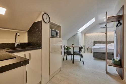Apartmány Malenにあるキッチンまたは簡易キッチン