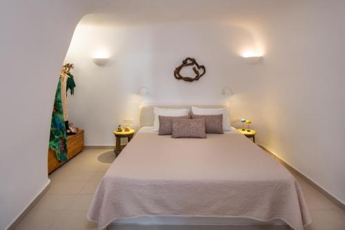 Postel nebo postele na pokoji v ubytování Aegean Mist Luxury Suites