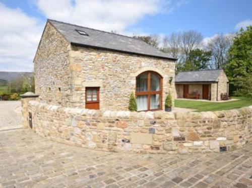 Beautiful secluded 2-Bed barn with woodfire hottub