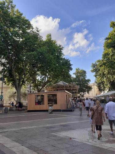 Gallery image of Studio de l'Horloge - Studio de Charme, hyper centre Maison Jean Vilar in Avignon