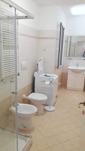 Ванная комната в MAX and SUN parking privato nel prezzo