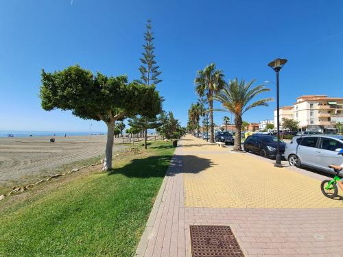 Boutique apartment near the beach, 1 Gbps Wi-Fi photo 61