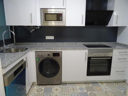 Boutique apartment near the beach, 1 Gbps Wi-Fi photo 21