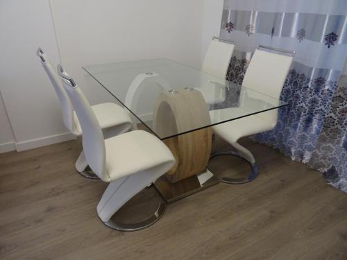 Boutique apartment near the beach, 1 Gbps Wi-Fi photo 25