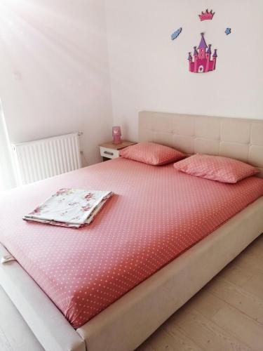 En eller flere senge i et værelse på Nemanja