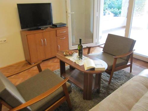 Holiday Home Lujo
