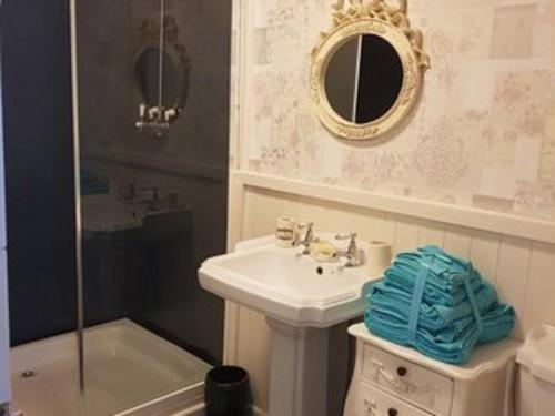 O baie la Captivating 3-Bed House in St Marychurch Torquay