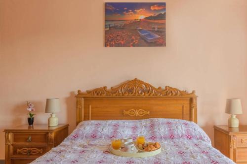 Fotografie z fotogalerie ubytování Bright Newly Renovated Apt Near Beach & Center+AC v destinaci Anemómylos