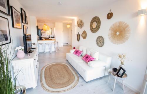 Foto dalla galleria di HAPPY PLACE - plage - wifi a Cogolin