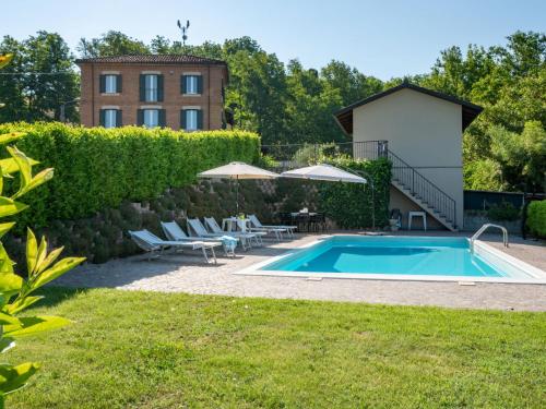 Πισίνα στο ή κοντά στο Holiday Home Marmorito by Interhome