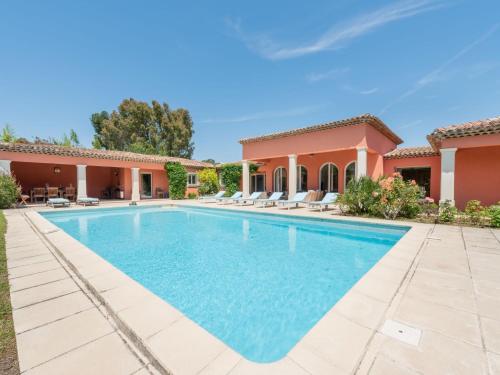 Villa Les Mûres mûres by Interhome