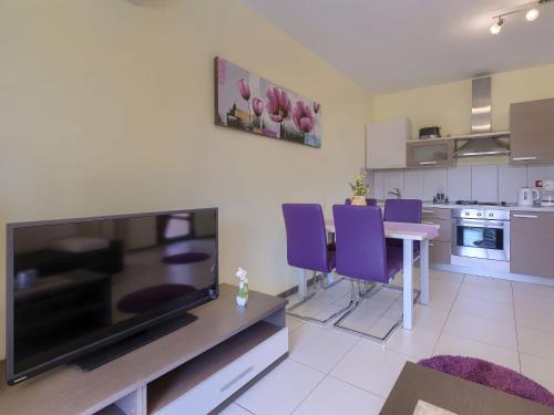 Holiday Home Linden Tree by Interhome