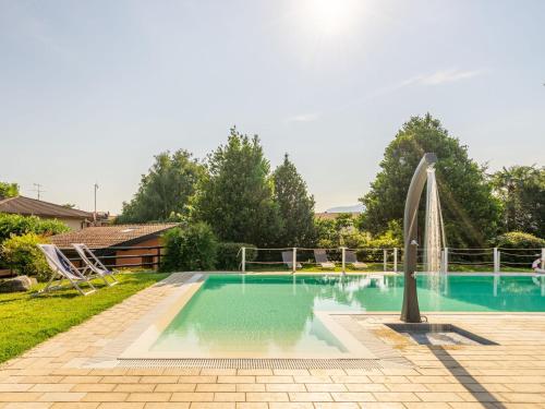 Swimming pool sa o malapit sa Holiday Home Residenza Agrifoglio-3 by Interhome