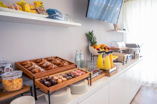 Makanan di atau berdekatan hotel