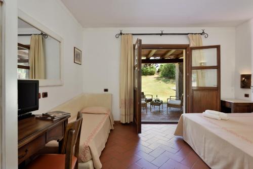 Afbeelding uit fotogalerij van Hotel S'Abba e Sa Murta in Tortolì