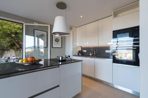 Η κουζίνα ή μικρή κουζίνα στο Villa sur les hauteurs de Nice, proche centre
