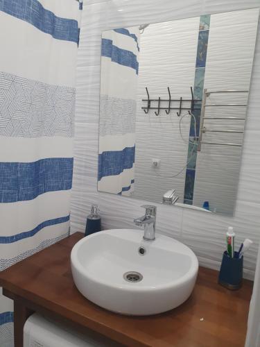 
A bathroom at "Морская звезда-Черноморский-2"
