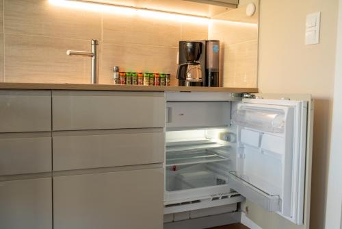 Cucina o angolo cottura di Słoneczna 10a w Jarosławcu Apartamenty nad morzem