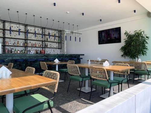 Mazoren Art Hotel