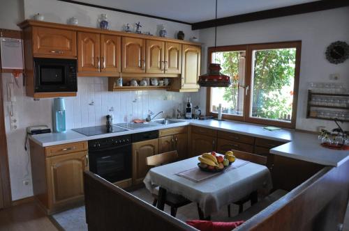 Kuchyň nebo kuchyňský kout v ubytování Landhaus Pepo