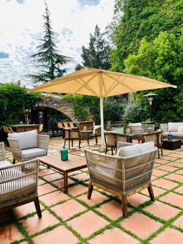 Un jardín fuera de Mas Salvi Country Boutique Hotel