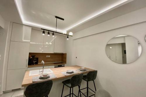 Fotografie z fotogalerie ubytování Forumland Modern Cozy in Kalamaria 90sqm apartment 2 beds v Soluni