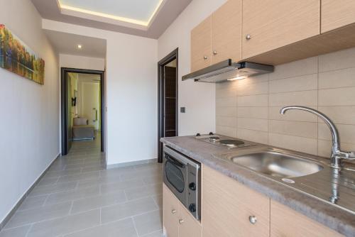 Gallery image of Zoi Apartments in Tsilivi