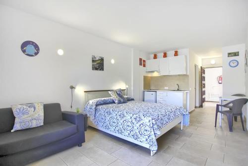 Studio Eldorado in Playa de Las Americas near the beach
