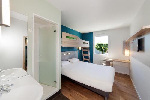 Gallery image of ibis budget Porte D'Orleans in Paris
