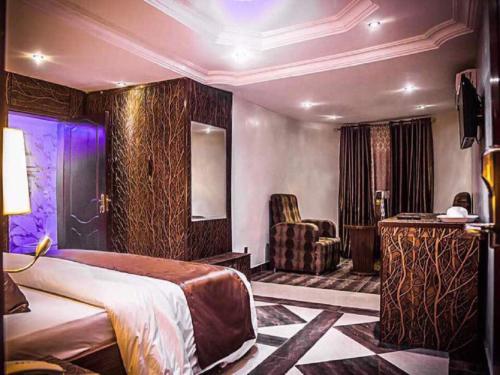 E-Suite Hotel – Photos 2