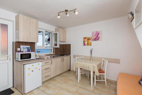 Apartments Lovro