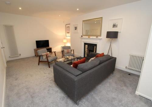 City Centre New Town 2 Bedroom Flat photo 12