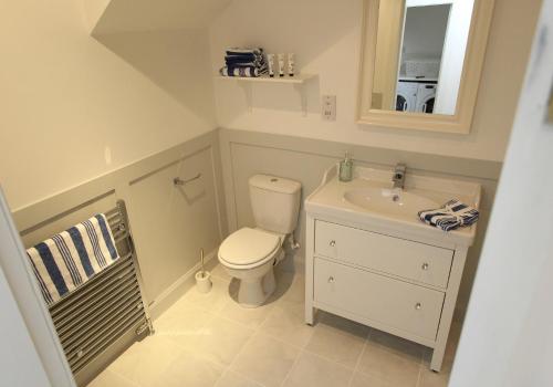 City Centre New Town 2 Bedroom Flat photo 4