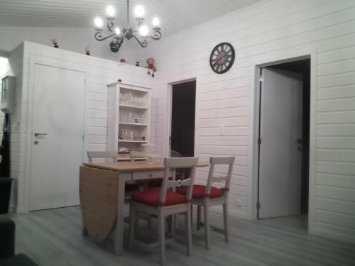 Fotografie z fotogalerie ubytování La Coccinelle v destinaci Tellin