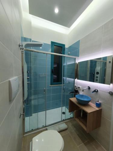 Ένα μπάνιο στο Al Mare