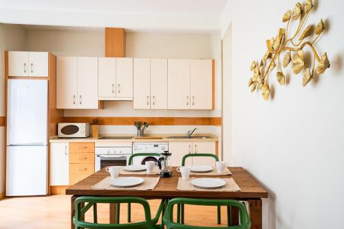 HOMEABOUT FRESCA Apartment II