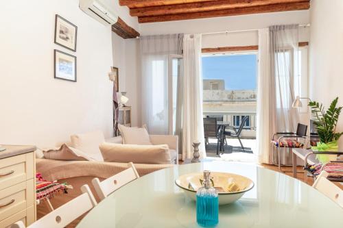Pandoras Home - Old Town Naxos
