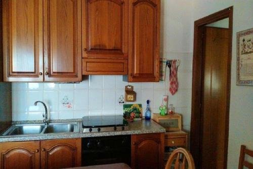 3 bedrooms house with city view and enclosed garden at Is Cordeddas 1 km away from the beach